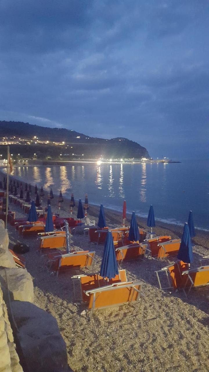 B & B Torre Saracena Mattinata Εξωτερικό φωτογραφία